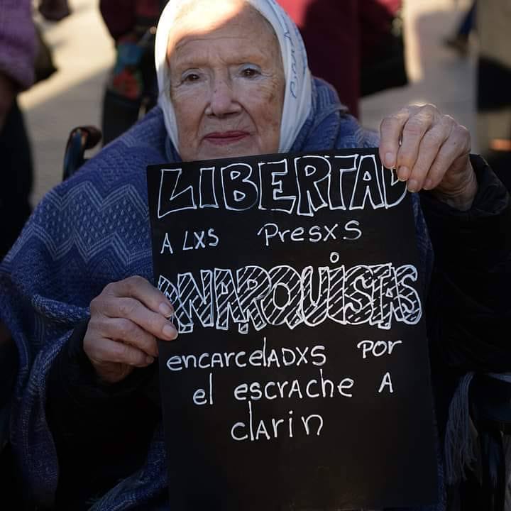 Foto gentileza FB Libertad a los anaquistas por el escrache a clarín